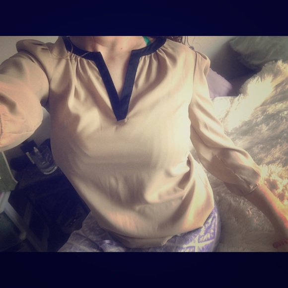 Ann Taylor blouse - Picture 3 of 6